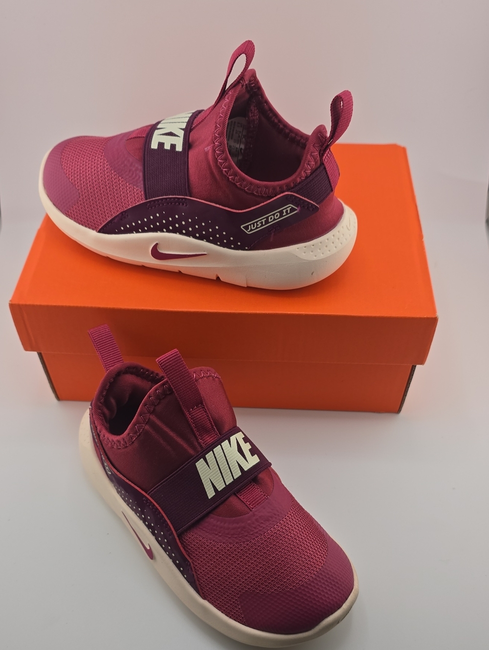 Nike Flex Runner 4GS  Bordeaux/Guava Ice/Sweet Beet Size 9C - Picture 10 of 14